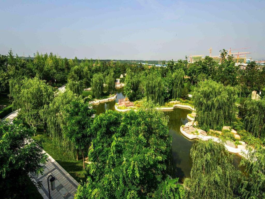 Xian Elegant Oriental Hotel Exterior photo