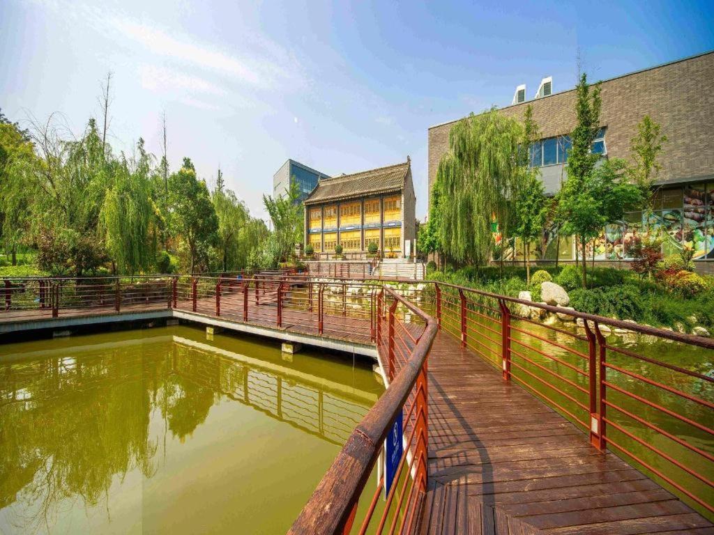 Xian Elegant Oriental Hotel Exterior photo